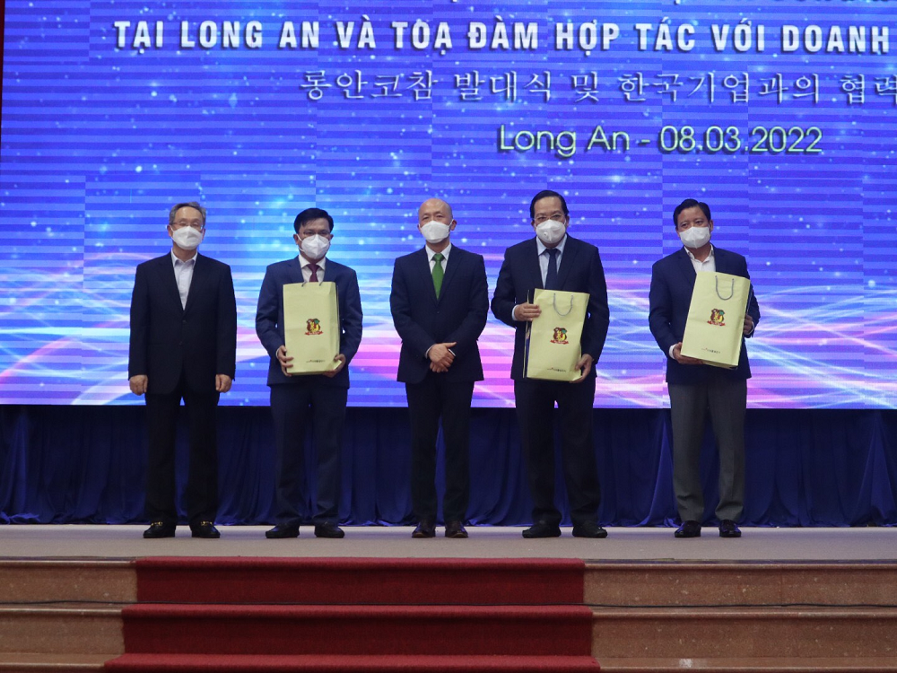 Ra mắt Chi hội Thương mại và Công nghiệp Hàn Quốc tại Long An