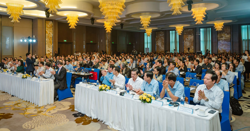 Lãnh đạo UBND tỉnh Long An dự Lễ Công bố Báo cáo Kinh tế thường niên Vùng Đồng bằng sông Cửu Long năm 2023