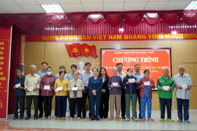 Hiệp hội Doanh nghiệp tỉnh Tây Ninh trao 200 phần quà Tết Xuân Bính Ngọ 2026